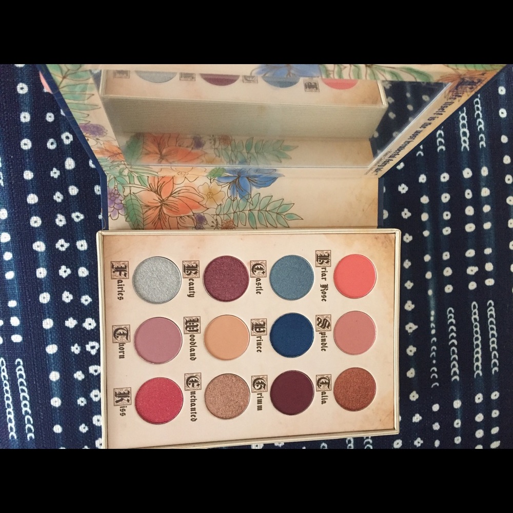 Storybook eyeshadow palette